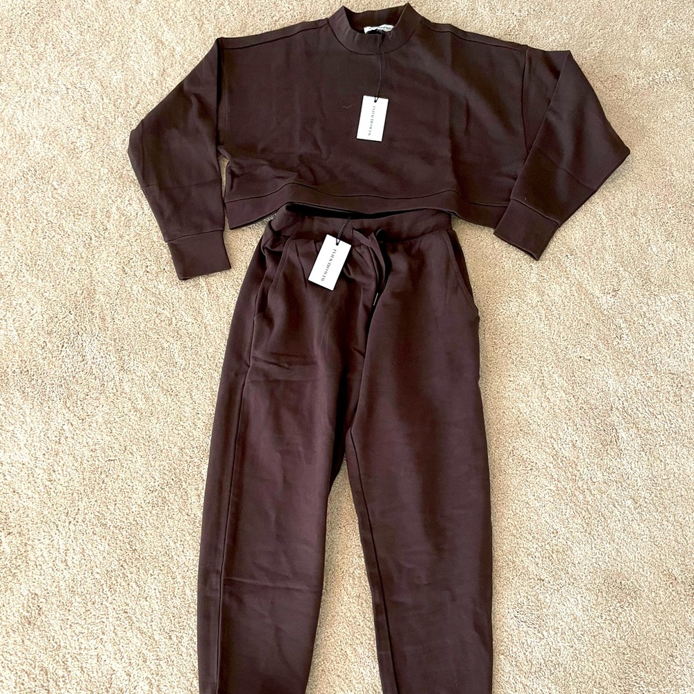 WeWoreWhat XS Chocolate sweat set, never been worn!
